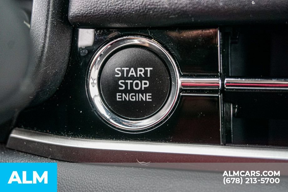 Used 2025 Mitsubishi Outlander SE FWD image 48