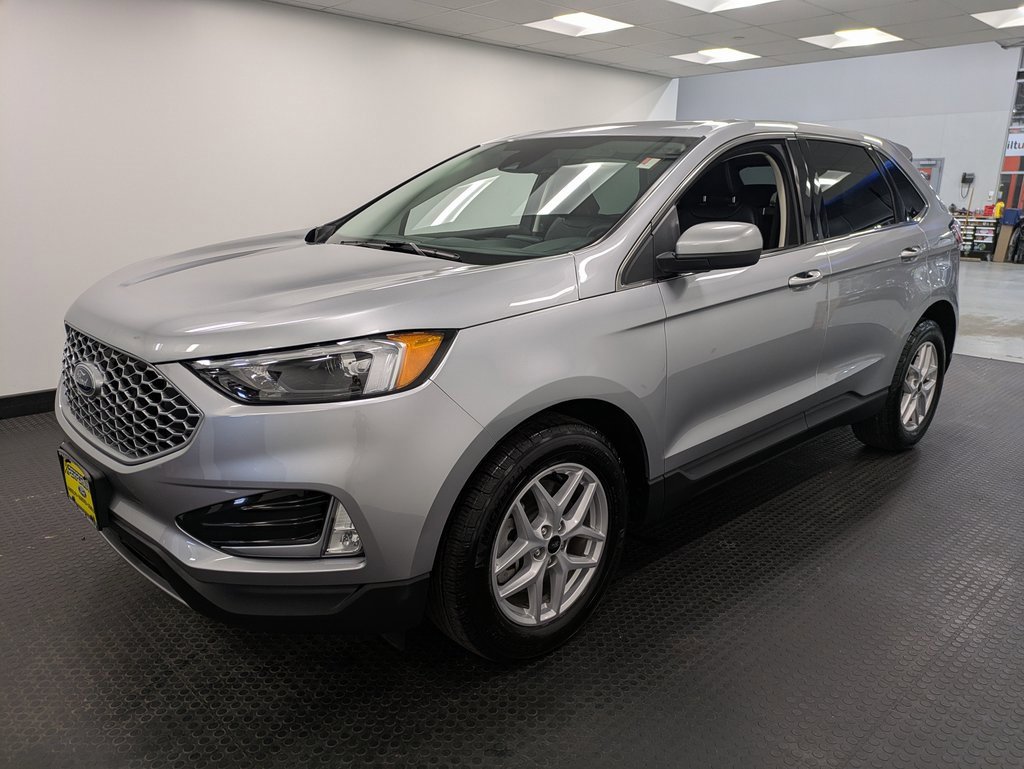 Used 2023 Ford Edge SEL w/ Convenience Package