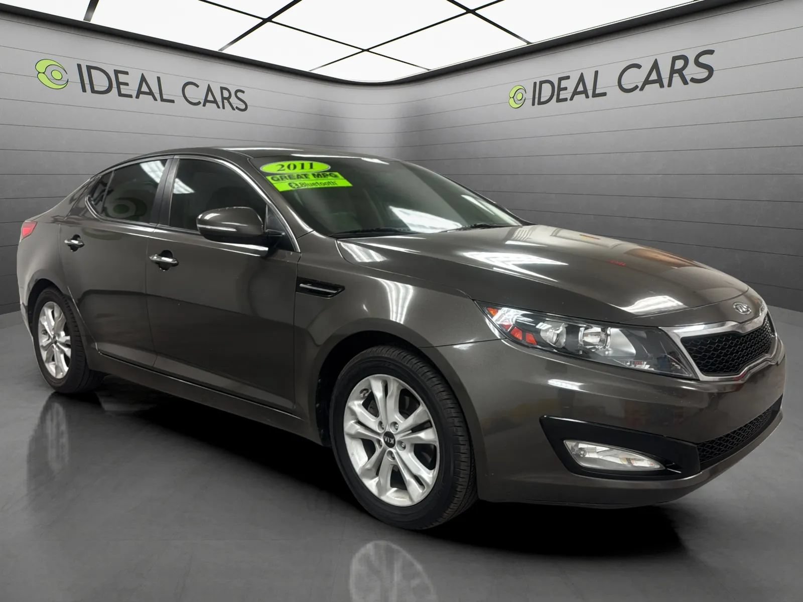 Used 2011 Kia Optima EX FWD image 3