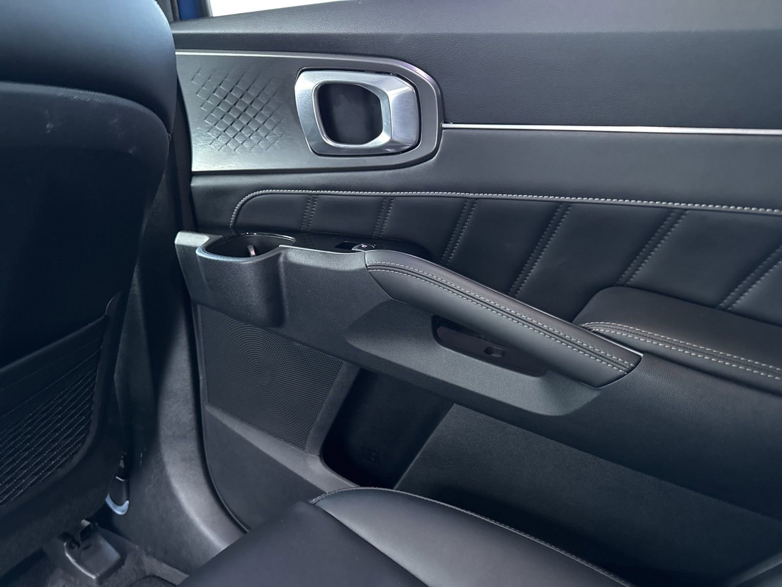 Used 2022 Kia Sorento SX image 17