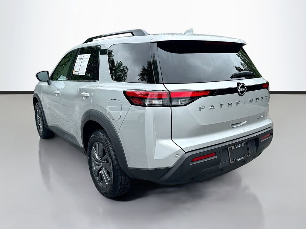 Used 2023 Nissan Pathfinder SV AWD/4WD image 5