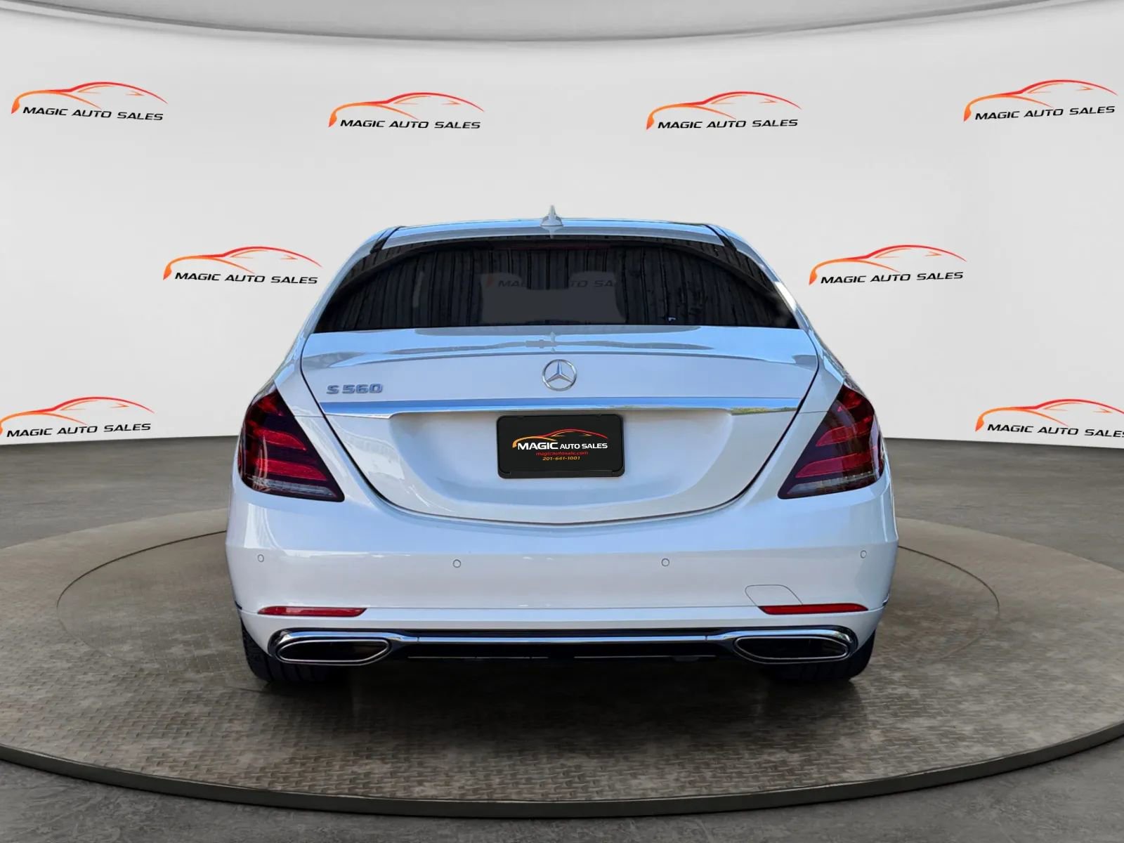 Used 2018 Mercedes-Benz S 560 Sedan image 8