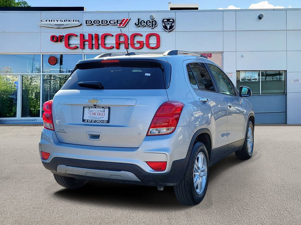 Used 2018 Chevrolet Trax LT w/ LT Convenience Package image 4