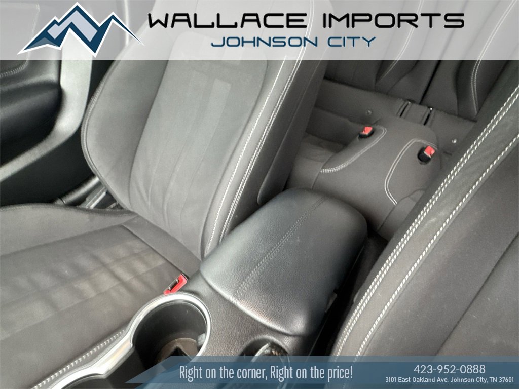 Used 2020 Ford Mustang EcoBoost image 18