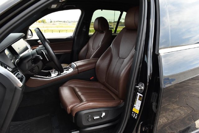 Used 2022 BMW X5 xDrive40i w/ Executive Package AWD/4WD image 20