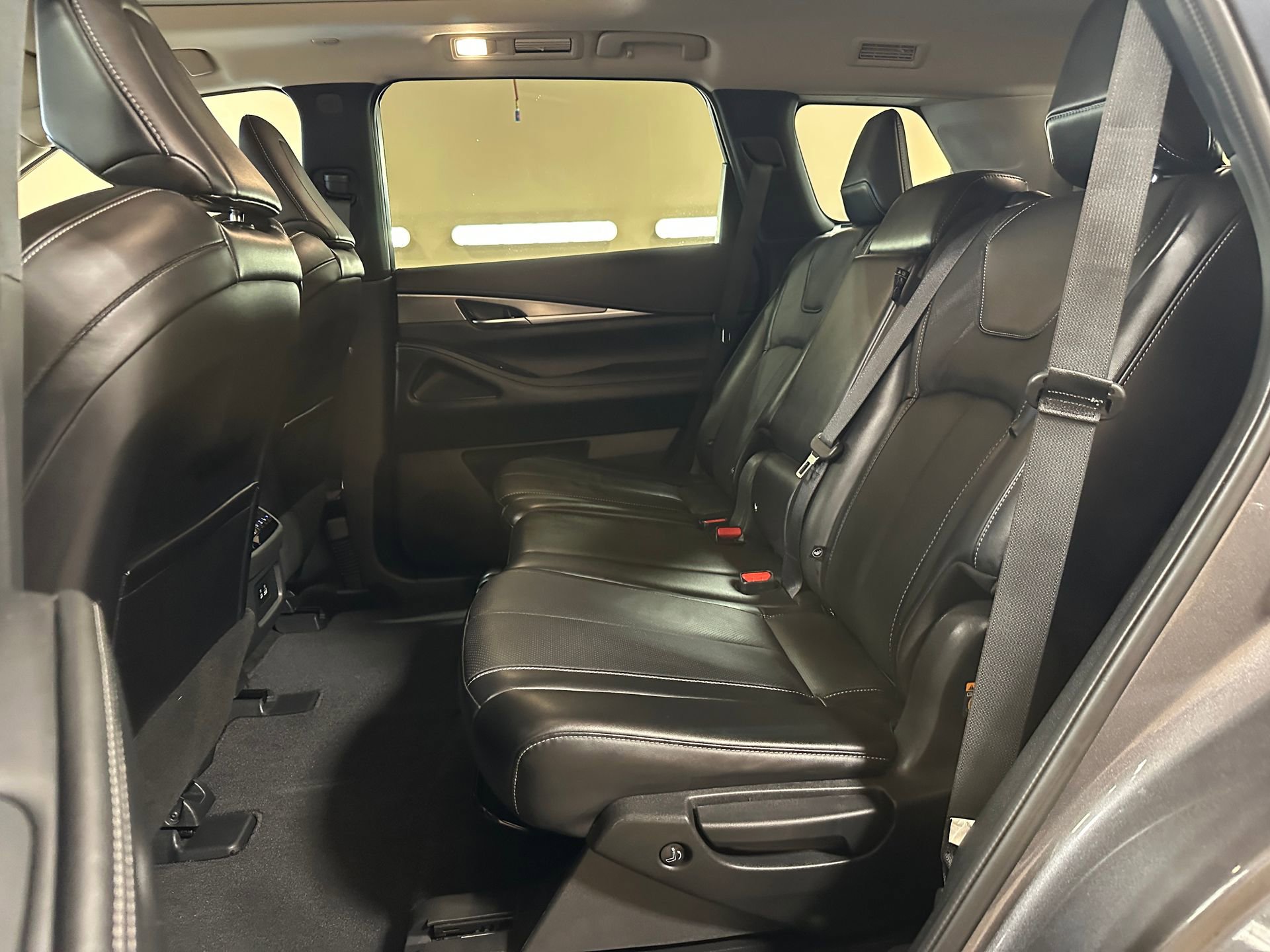 Used 2025 INFINITI QX60 Luxe AWD/4WD image 11