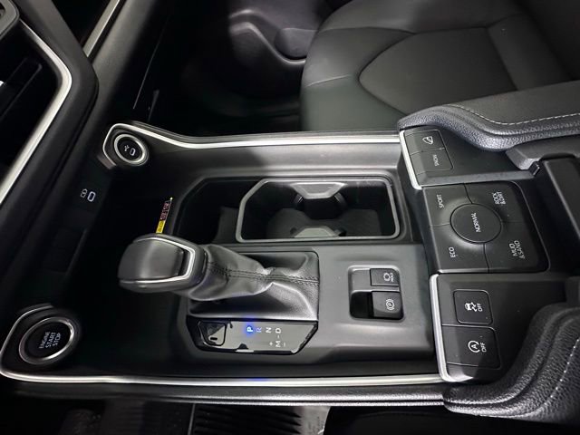 Used 2024 Toyota Grand Highlander XLE AWD/4WD image 32