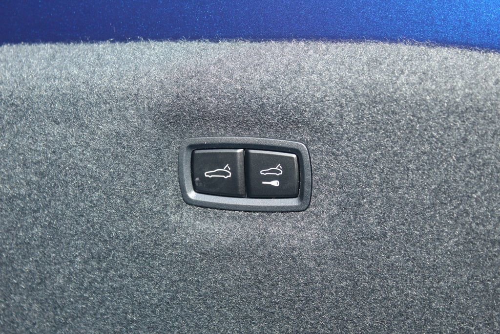 New 2026 Porsche Taycan AWD/4WD image 13
