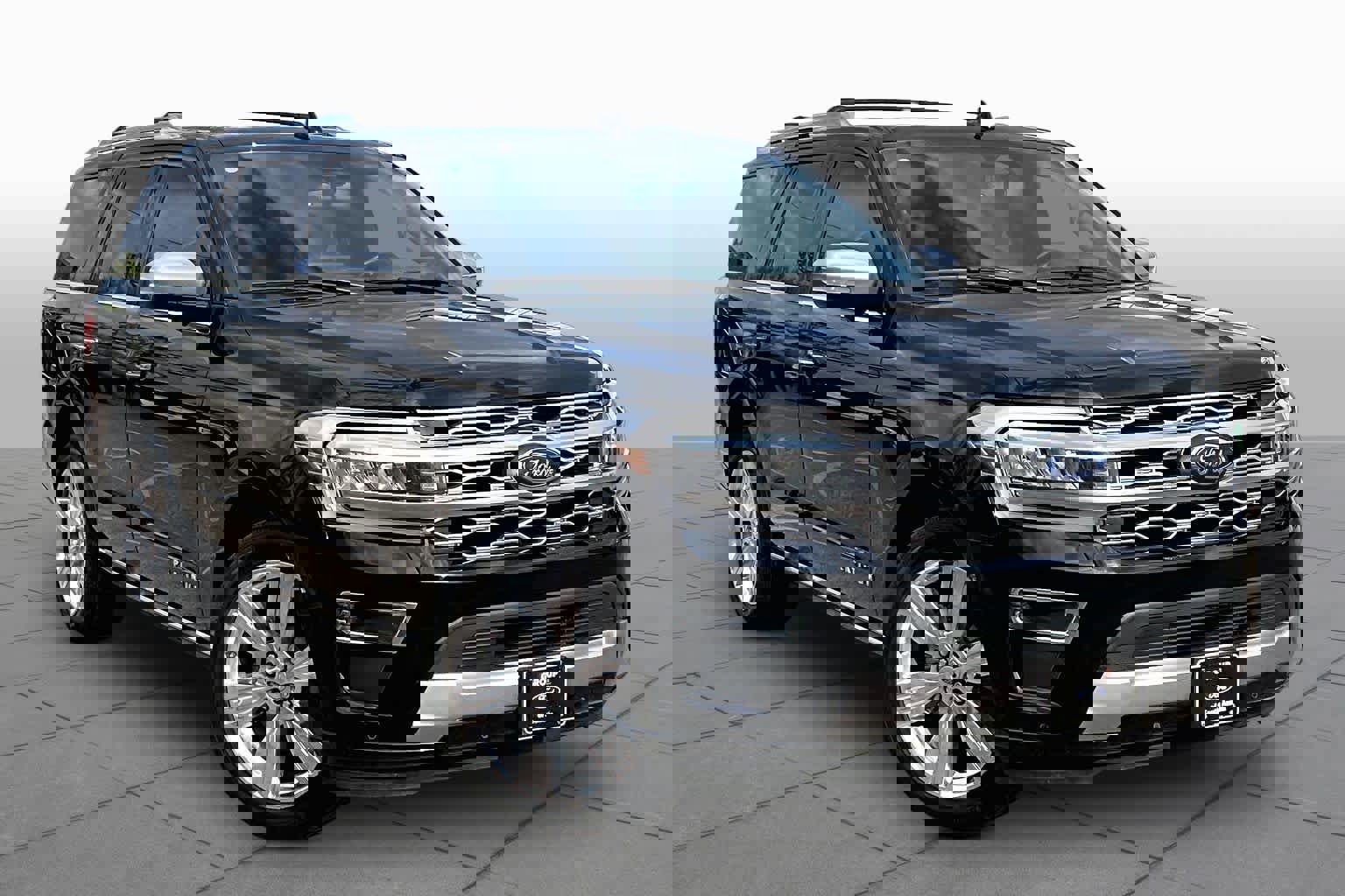 Used 2023 Ford Expedition Platinum image 3