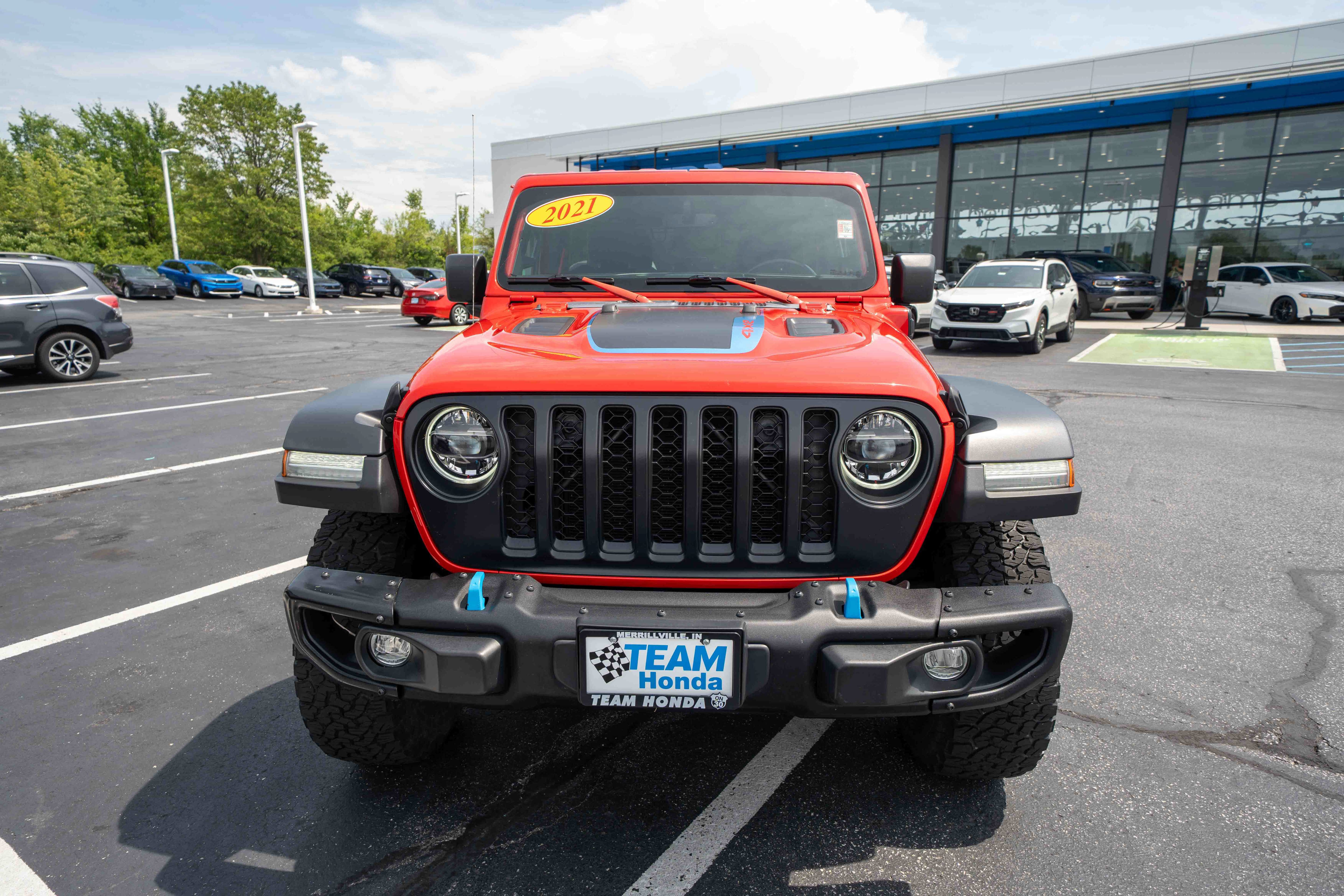 Used 2021 Jeep Wrangler Unlimited Rubicon 4xe w/ Steel Bumper Group AWD/4WD image 2