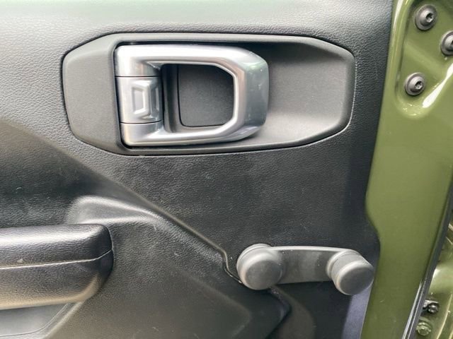 Used 2021 Jeep Wrangler Sport image 24