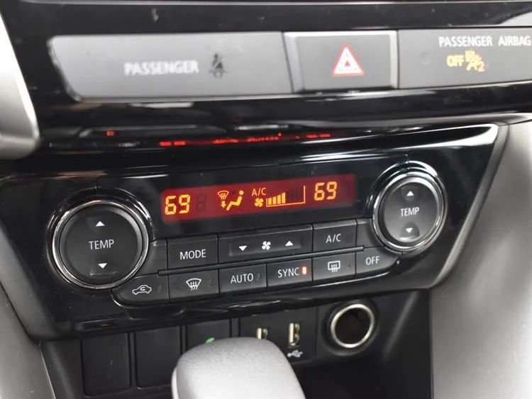 Used 2024 Mitsubishi Eclipse Cross SE image 35