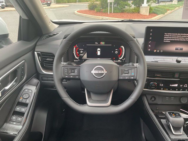 New 2026 Nissan Rogue Platinum AWD/4WD image 16