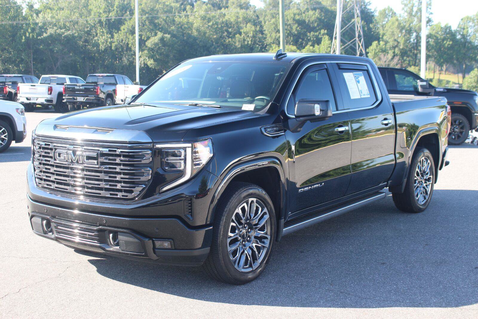 Used 2024 GMC Sierra 1500 Denali Ultimate AWD/4WD image 3