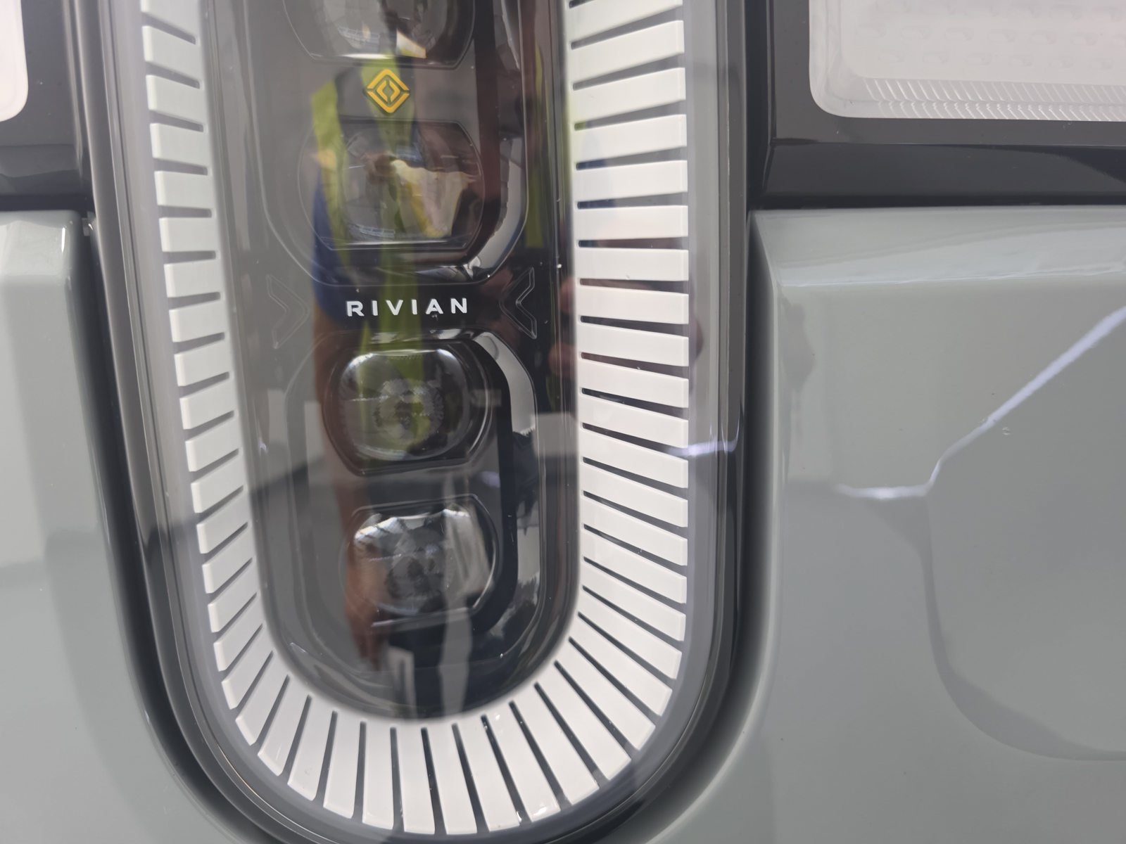 Used 2022 Rivian R1T Adventure AWD/4WD image 33