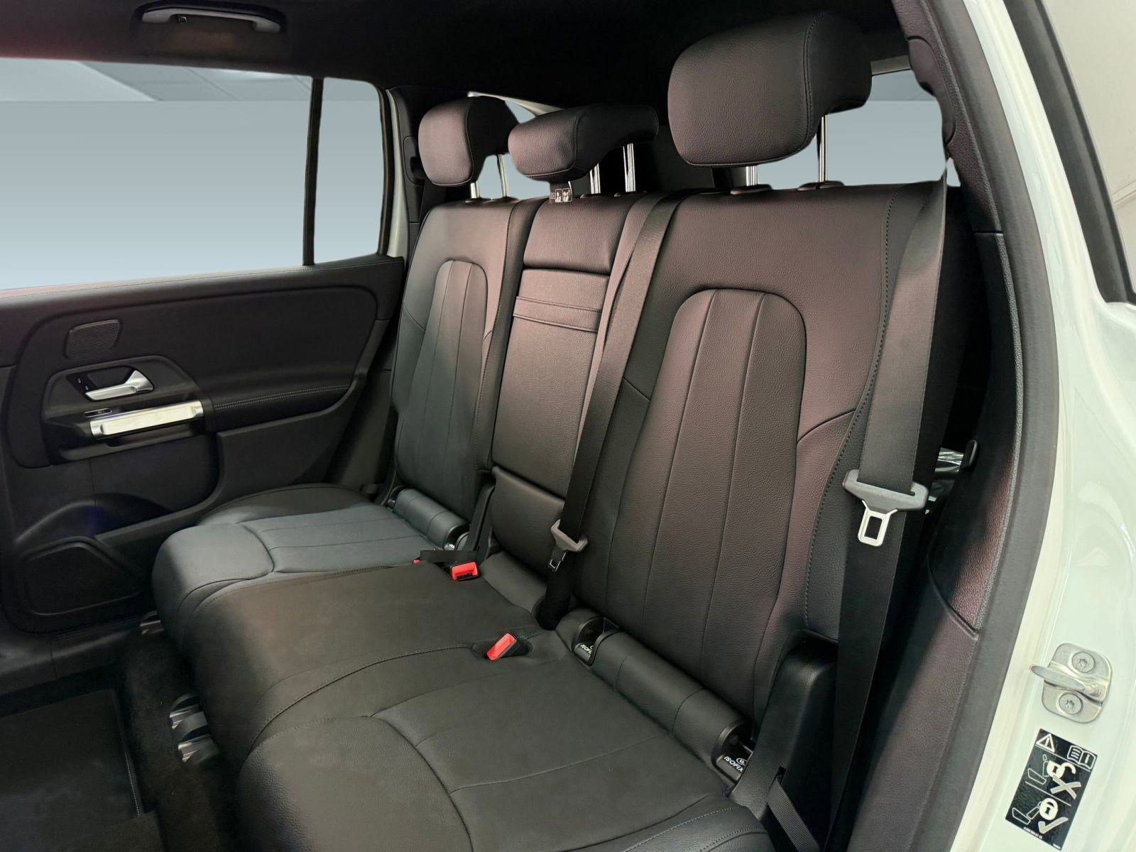 New 2026 Mercedes-Benz GLB 250 image 10