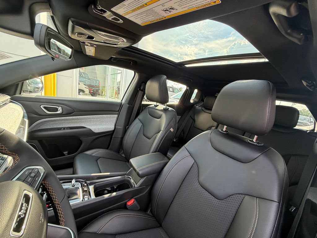 New 2026 Jeep Compass Latitude AWD/4WD image 20