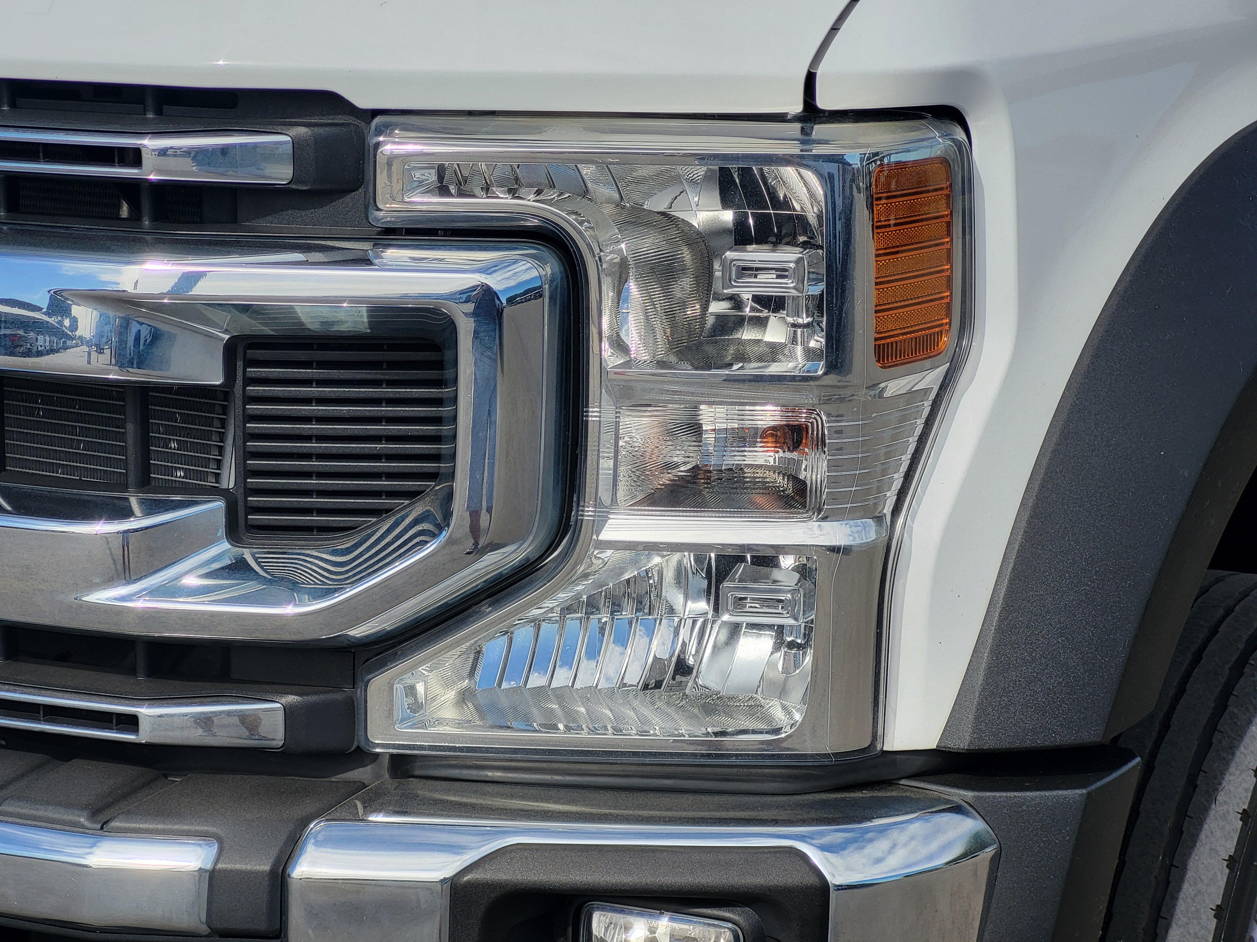 Used 2022 Ford F550 4x4 SuperCab Super Duty image 8