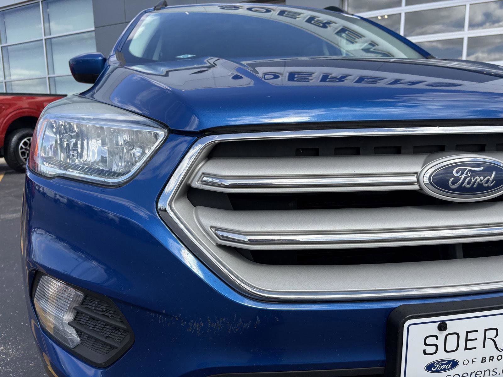 Used 2018 Ford Escape SE image 25
