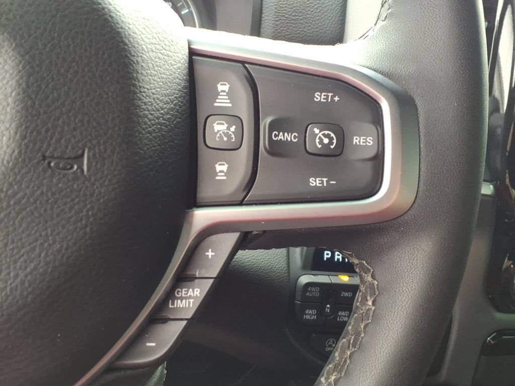 Used 2025 RAM 1500 Big Horn AWD/4WD image 17