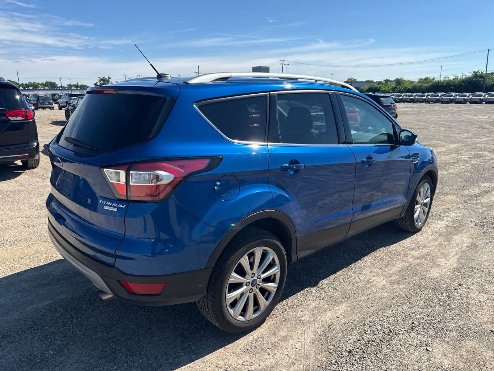 Used 2017 Ford Escape Titanium FWD image 3