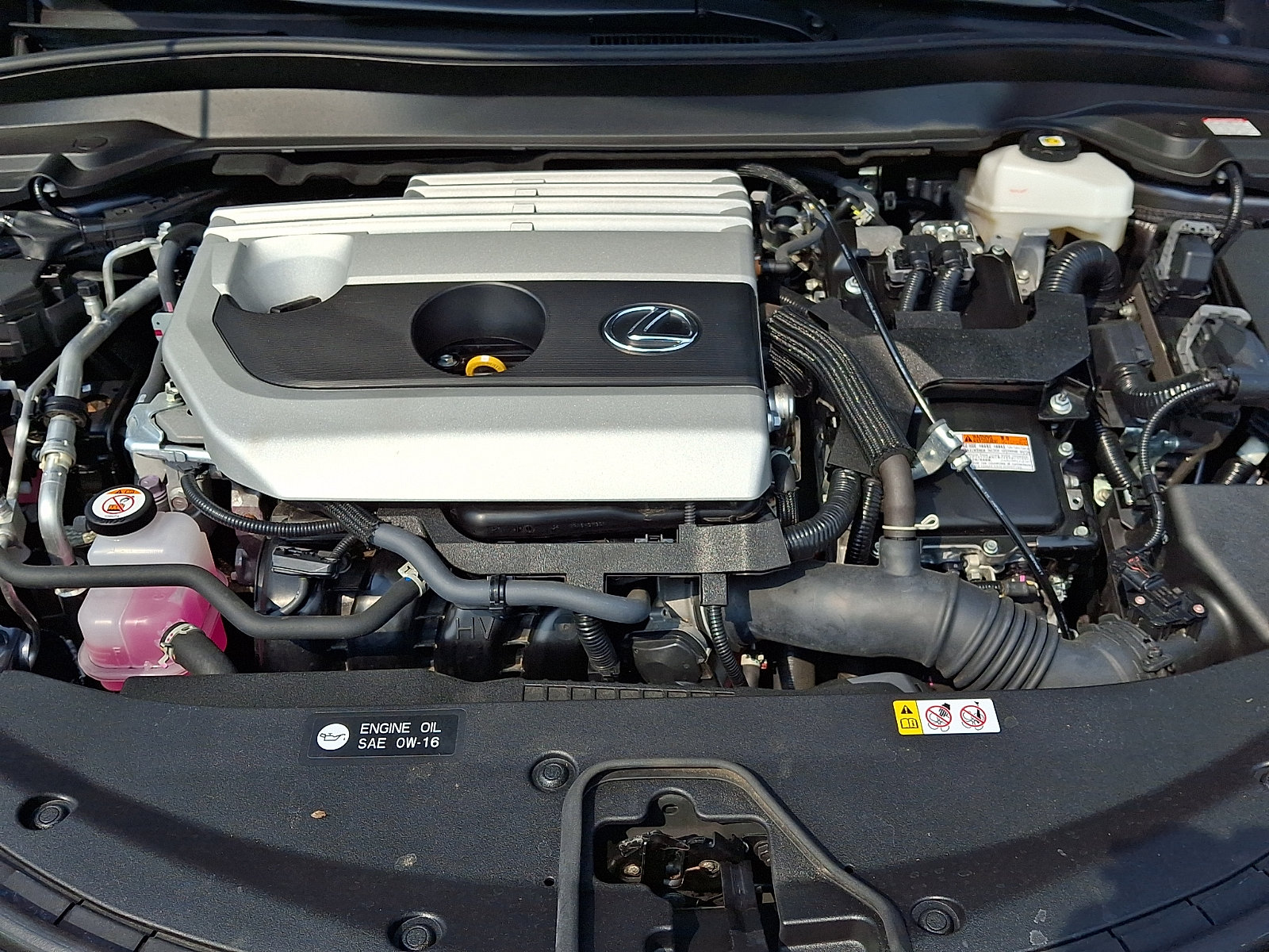 Used 2024 Lexus UX 250h AWD w/ Premium Package image 28