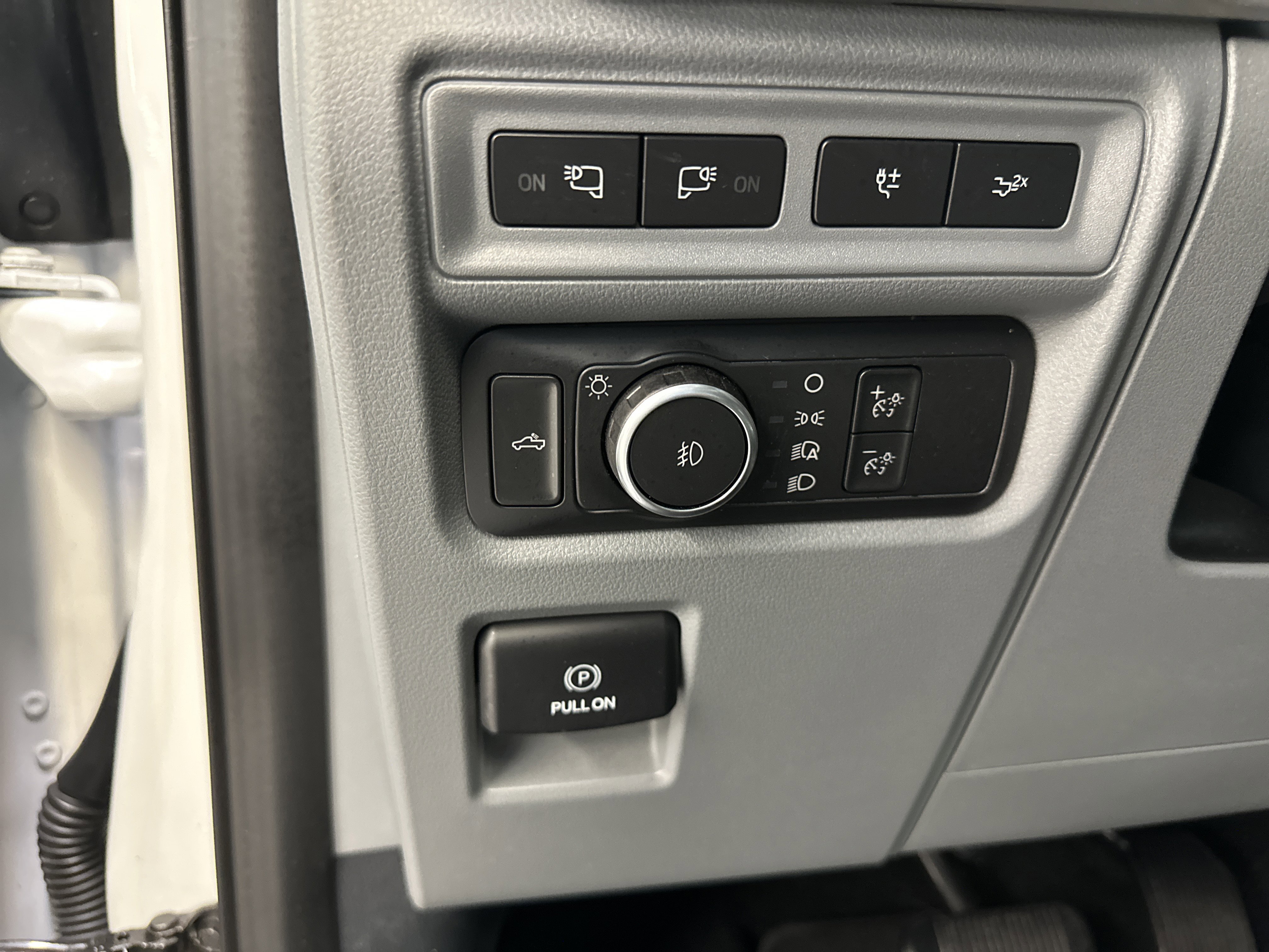 Certified 2022 Ford F150 XLT w/ Equipment Group 302A High image 24