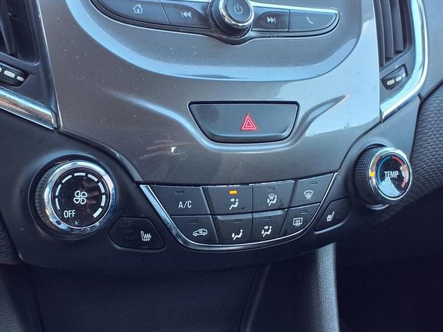 Used 2018 Chevrolet Cruze LT w/ Convenience Package image 12