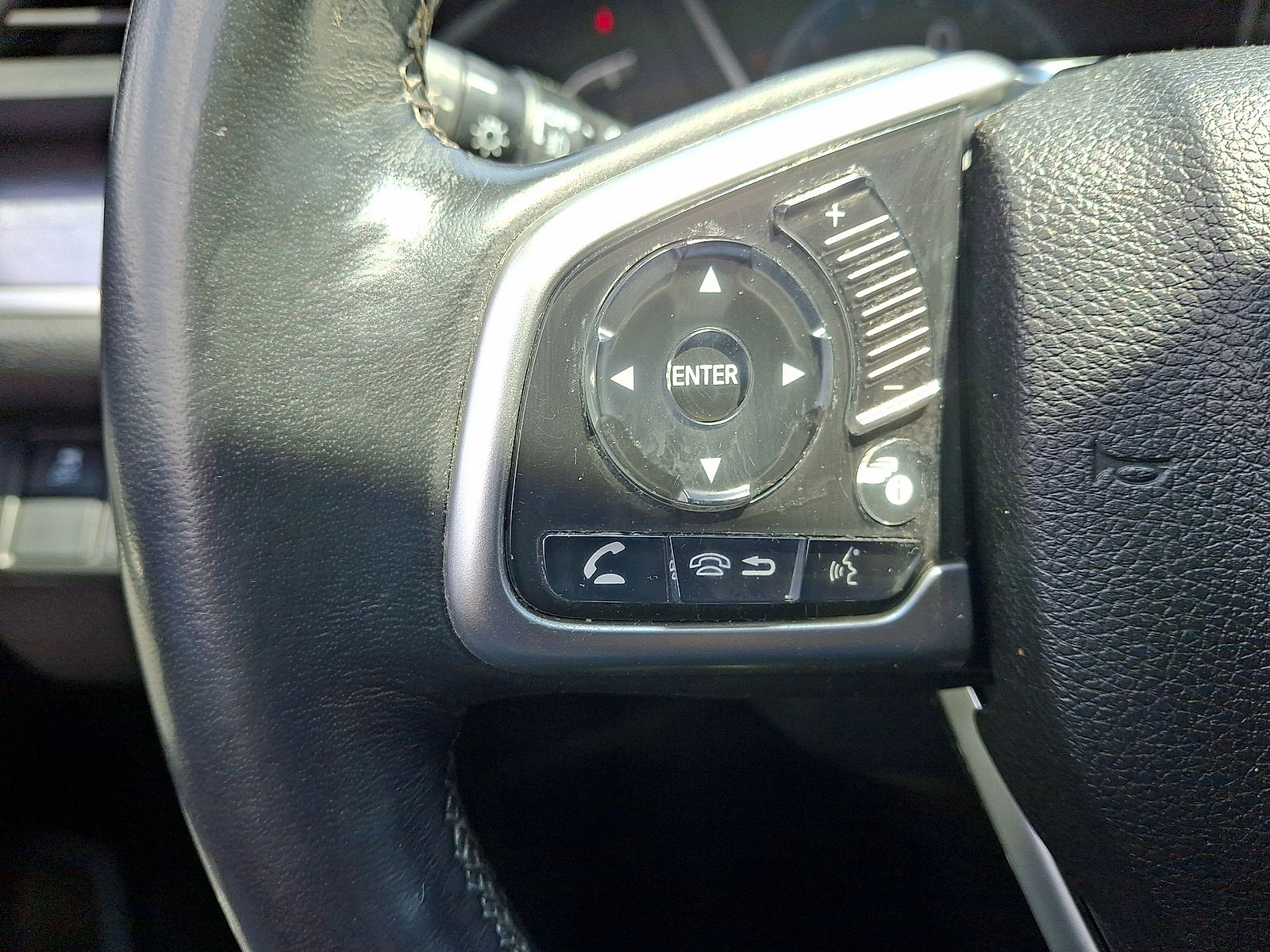 Used 2018 Honda Civic EX-T image 17