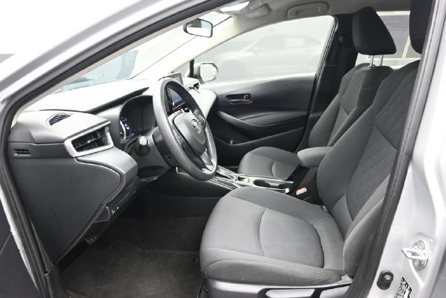Used 2022 Toyota Corolla LE FWD image 6