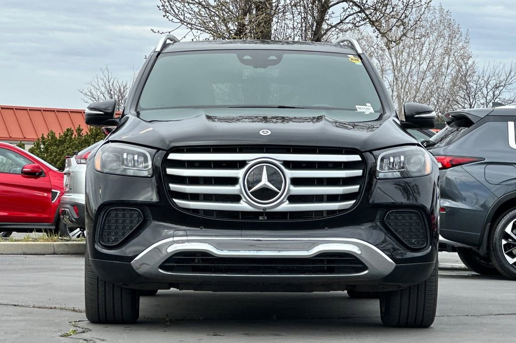 Used 2024 Mercedes-Benz GLS 450 4MATIC image 9