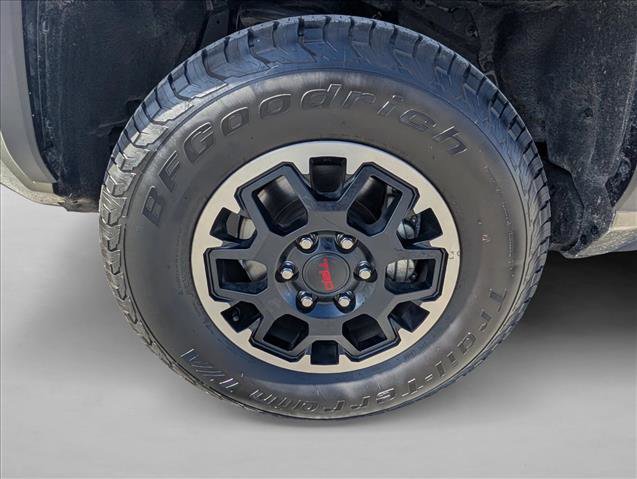 Used 2024 Toyota Tacoma TRD Off-Road image 23