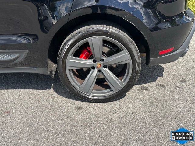 Used 2023 Porsche Macan S w/ Premium Package image 20
