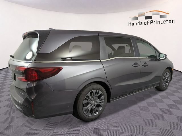 New 2026 Honda Odyssey Touring image 2