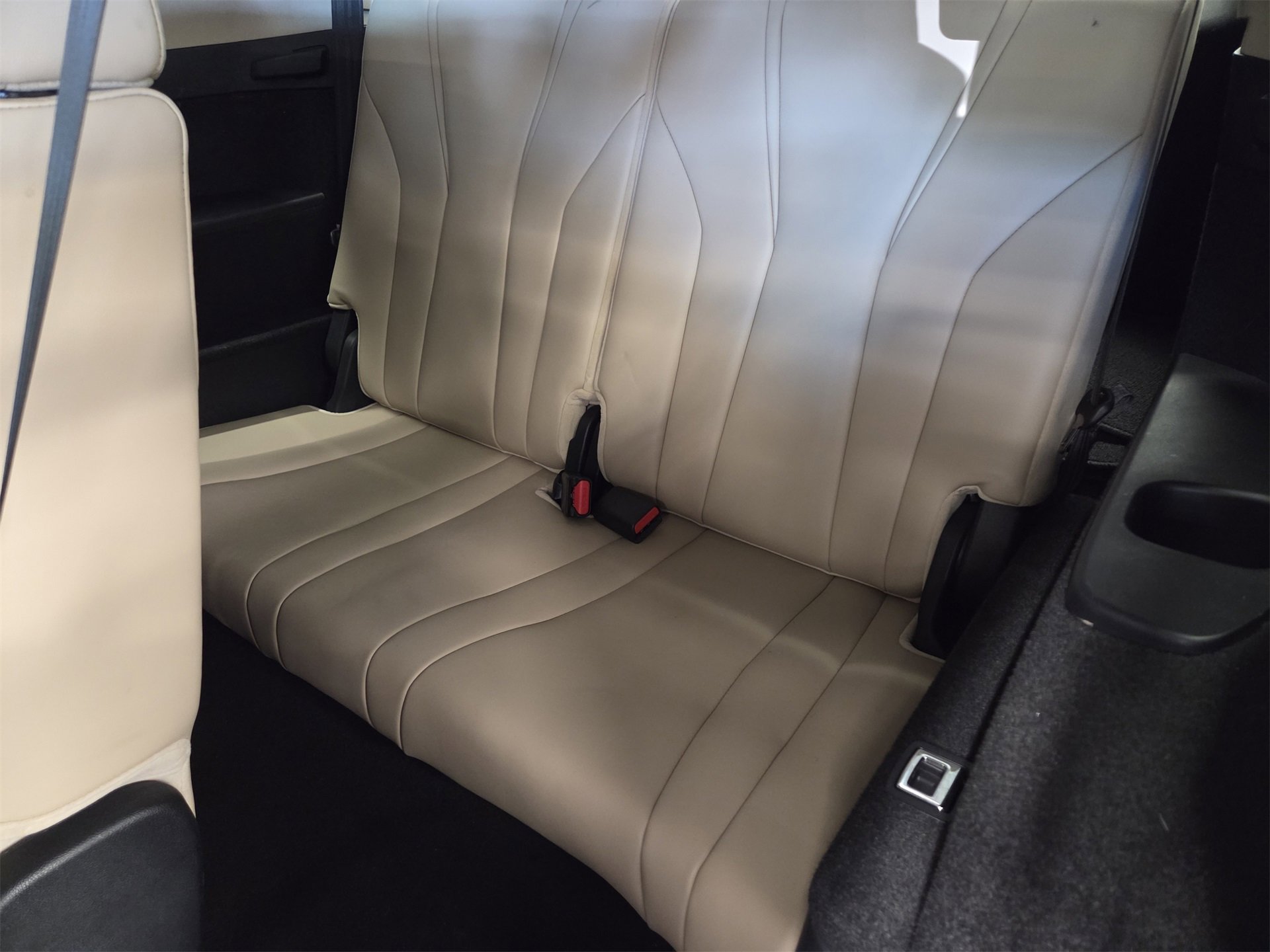 Used 2025 Acura MDX w/ Technology Package image 12