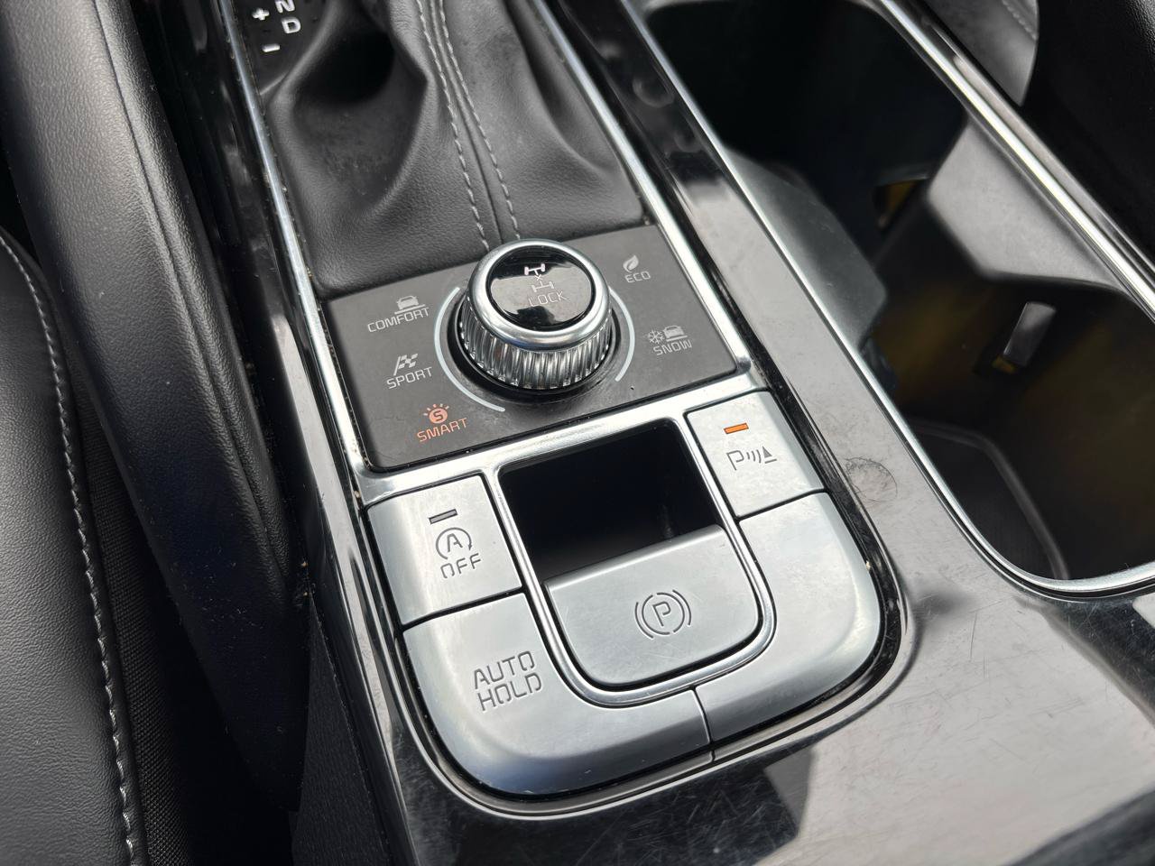 Used 2025 Kia Telluride S AWD/4WD image 29