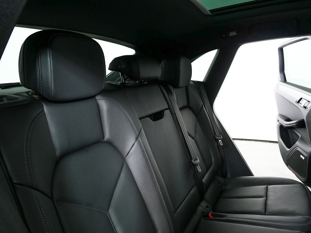 New 2026 Porsche Macan S image 24