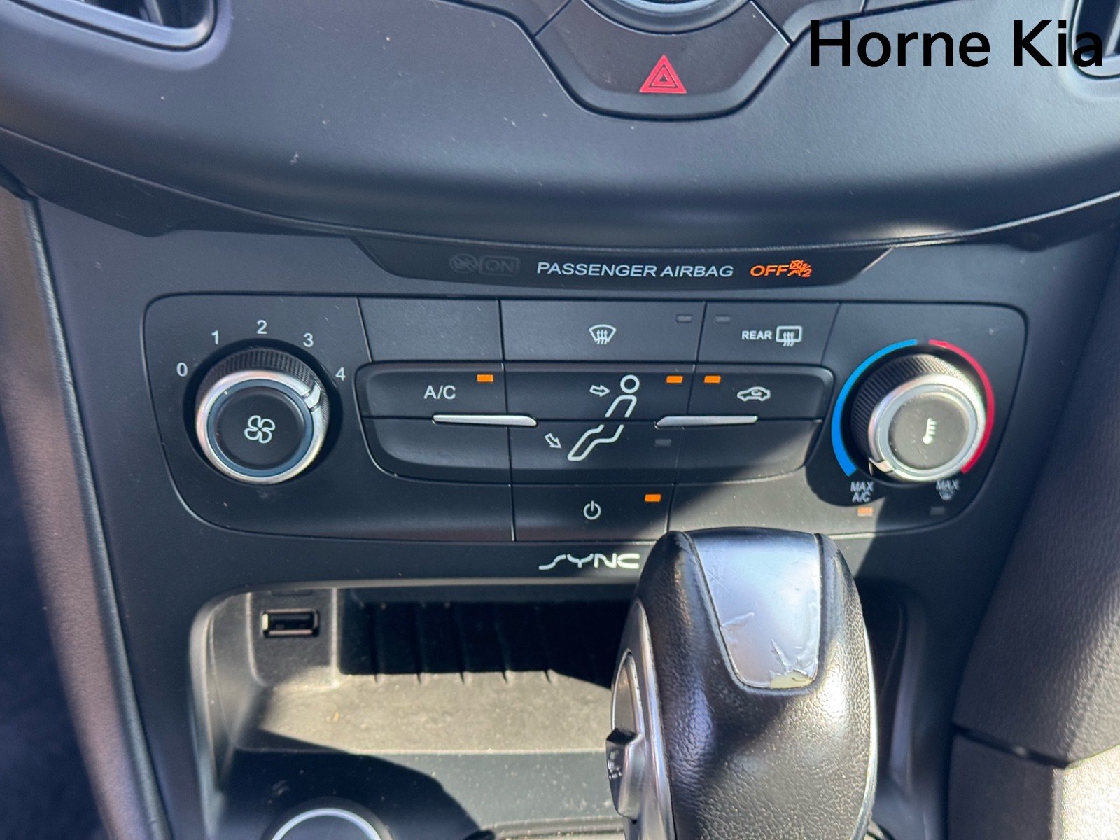 Used 2016 Ford Focus SE FWD image 23