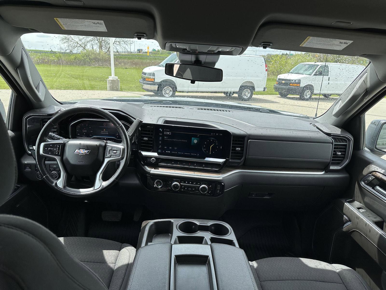 Used 2022 Chevrolet Silverado 1500 RST AWD/4WD image 14