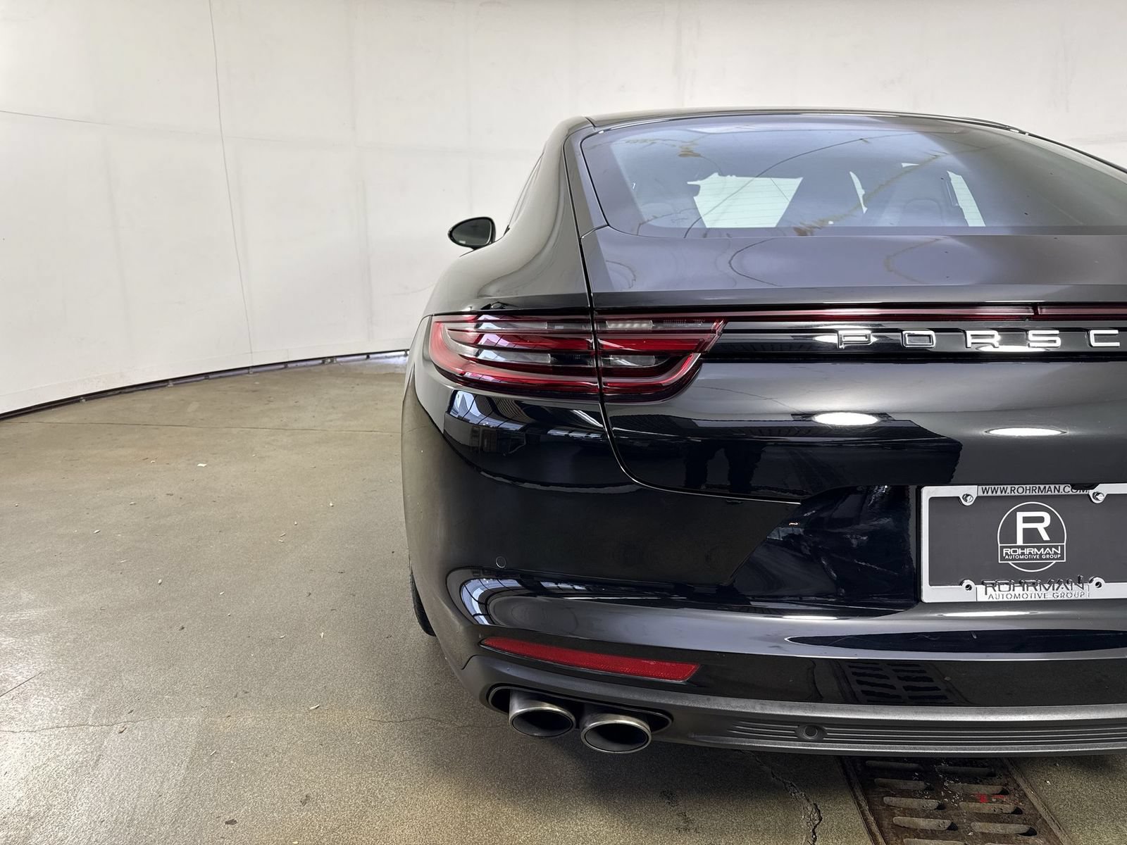 Used 2018 Porsche Panamera 4S AWD/4WD image 29