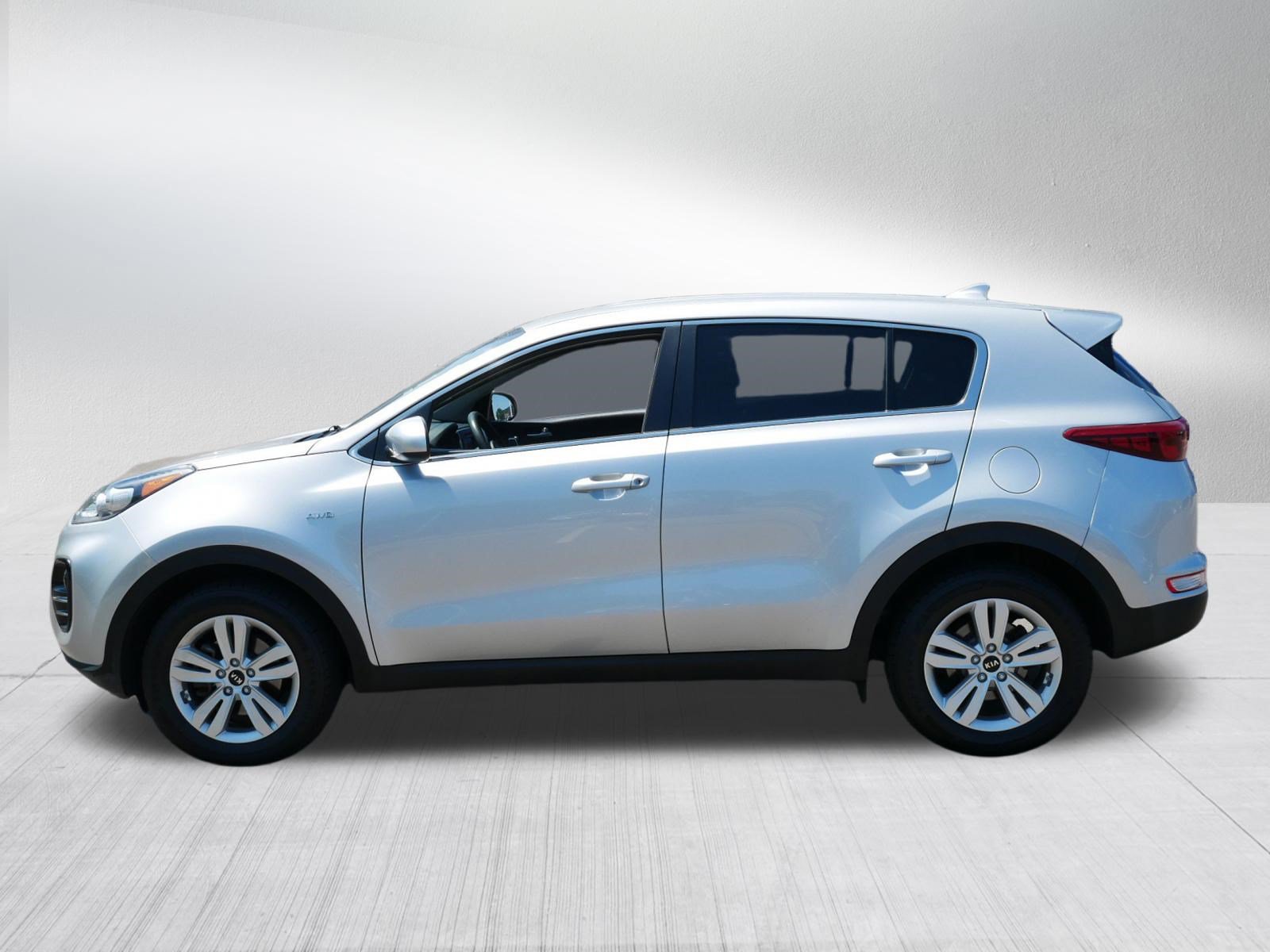 Used 2019 Kia Sportage LX AWD/4WD image 4