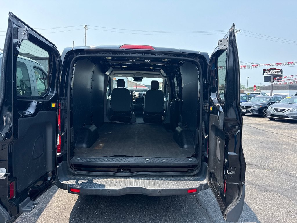 Used 2018 Ford Transit 150 130 Low Roof RWD image 7