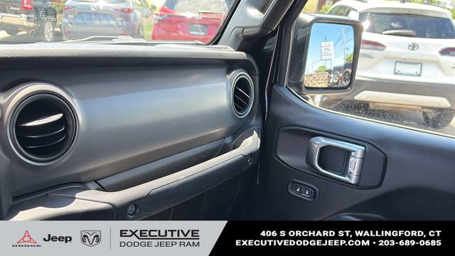 Used 2022 Jeep Gladiator Sport AWD/4WD image 18