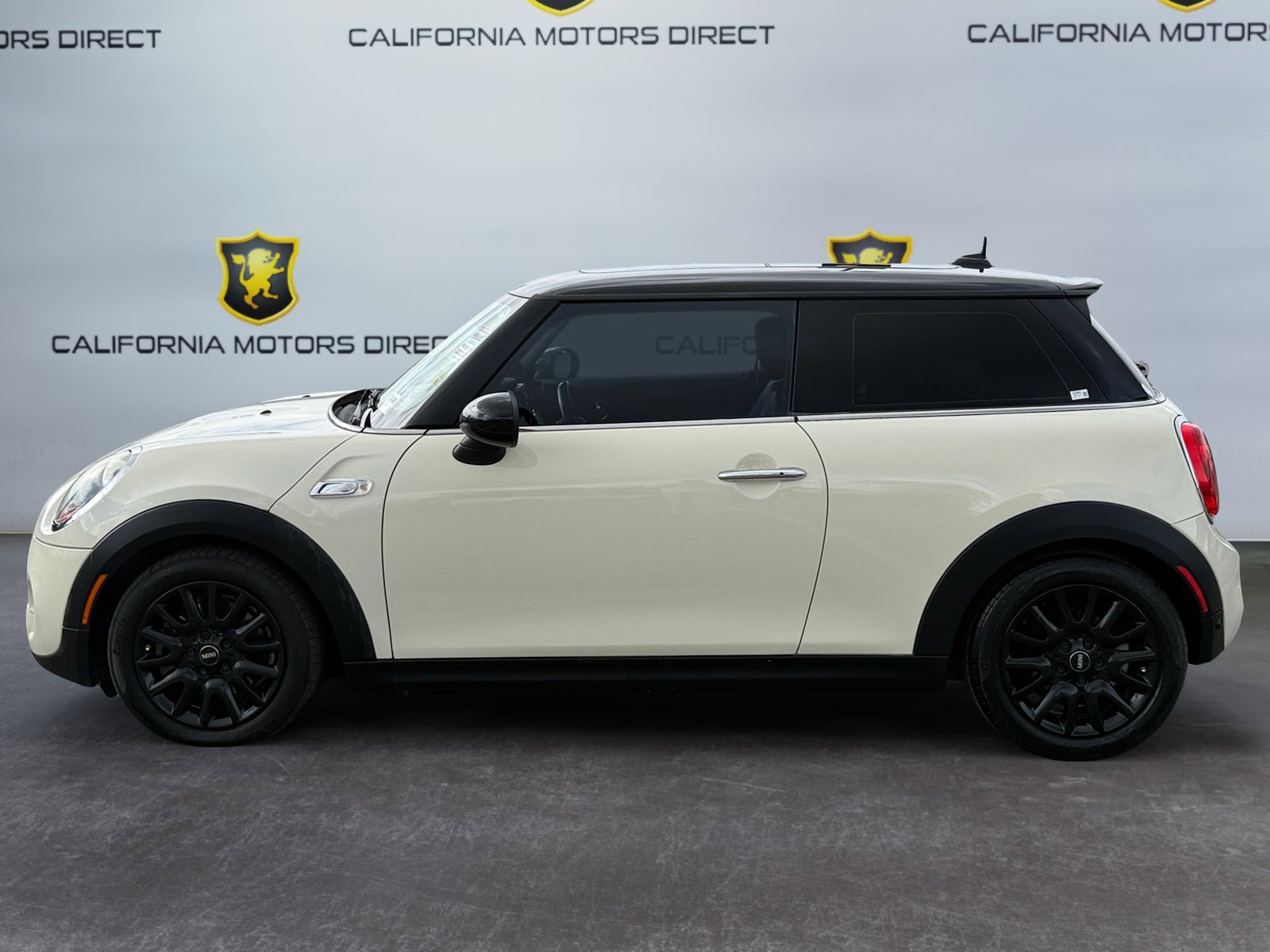 Used 2016 MINI Cooper S FWD image 2
