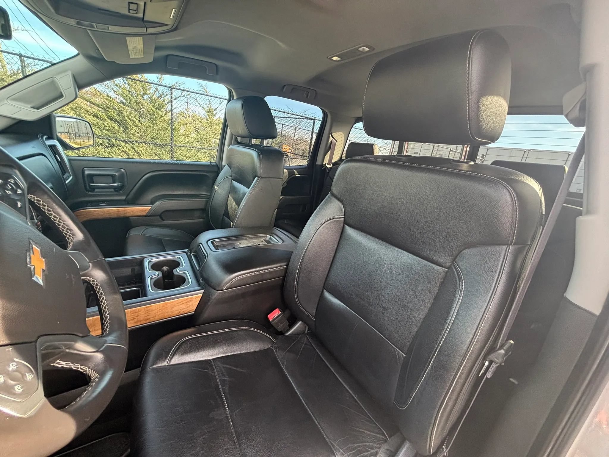 Used 2014 Chevrolet Silverado 1500 LTZ AWD/4WD image 16