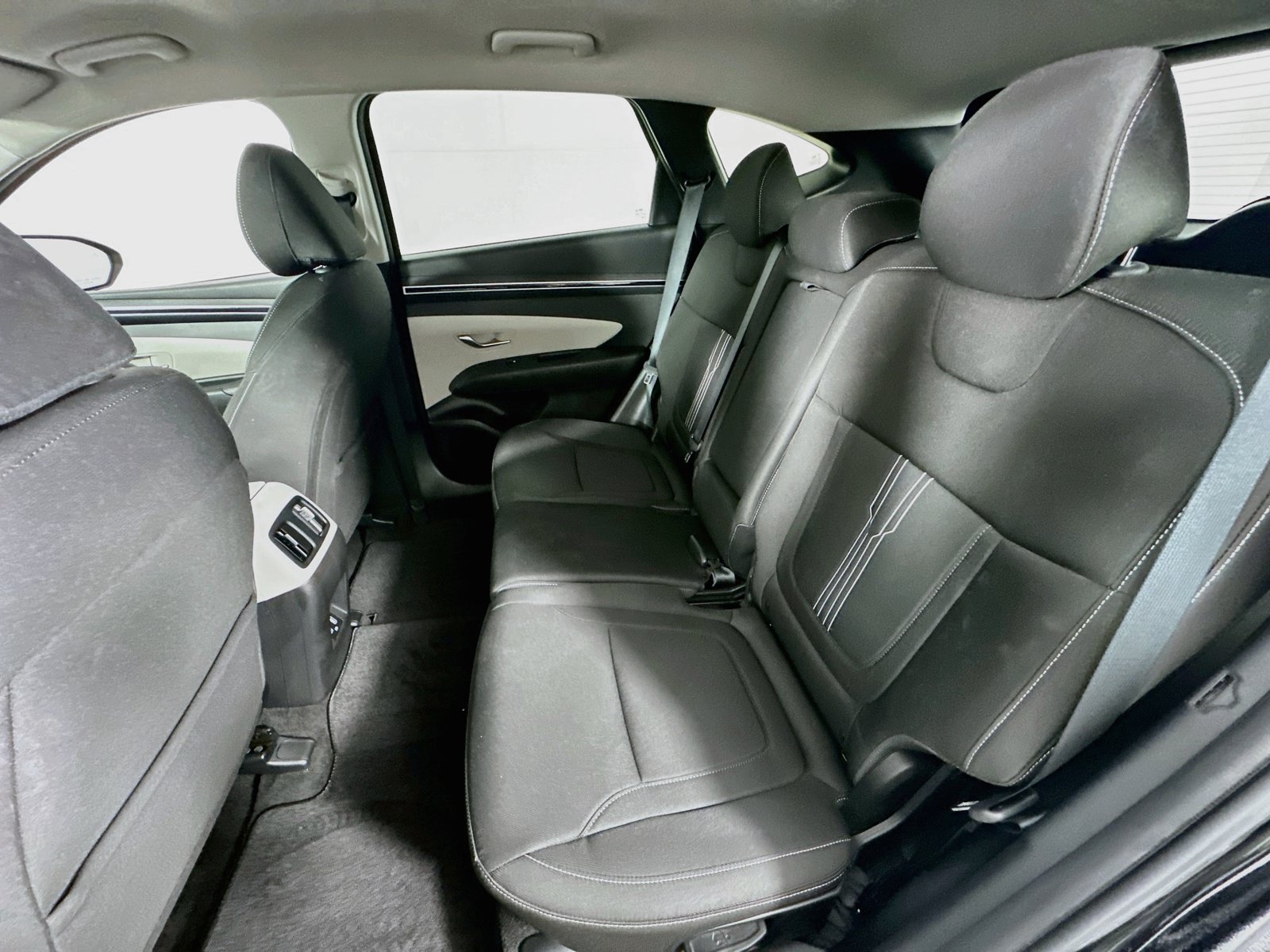 Used 2023 Hyundai Tucson SEL AWD/4WD image 23