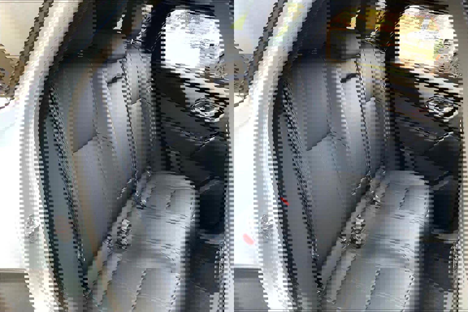 Used 2025 Land Rover Range Rover Velar Dynamic SE image 17