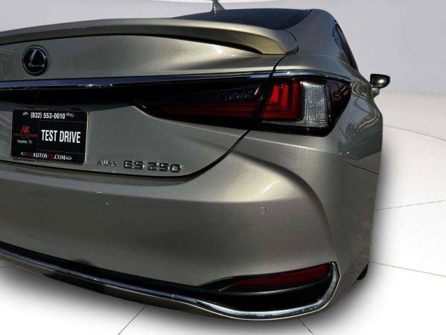 Used 2021 Lexus ES 250 w/ Premium Package AWD/4WD image 17