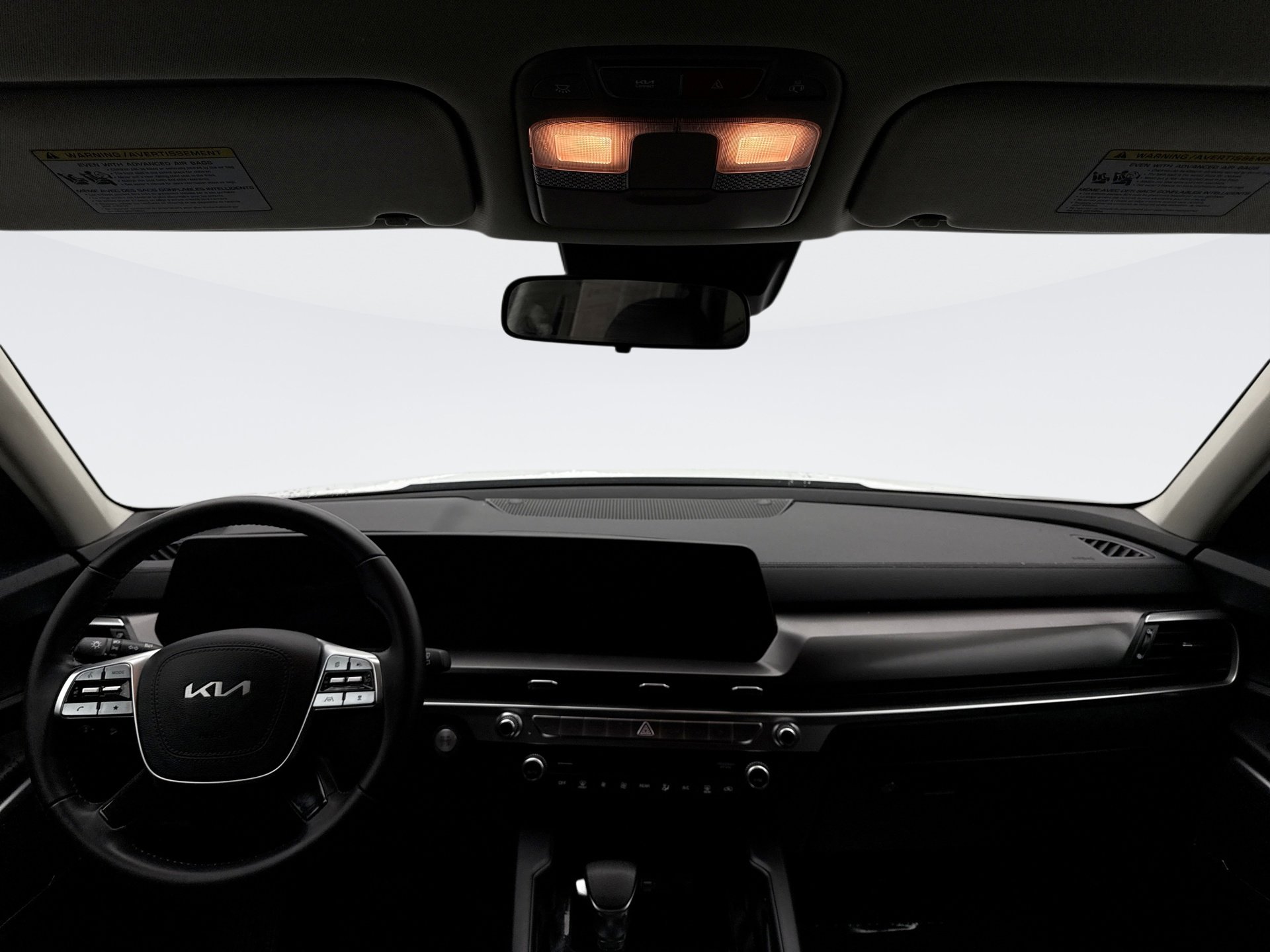 Used 2023 Kia Telluride LX image 14