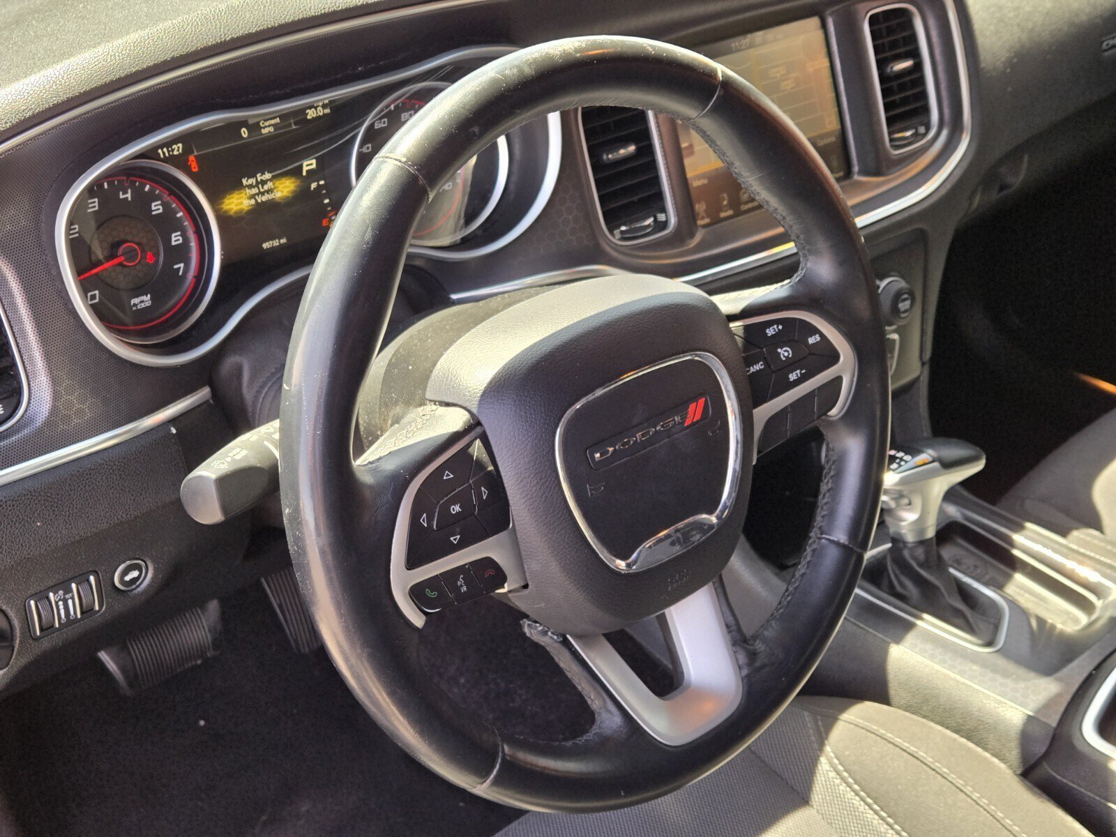 Used 2016 Dodge Charger SXT RWD image 15